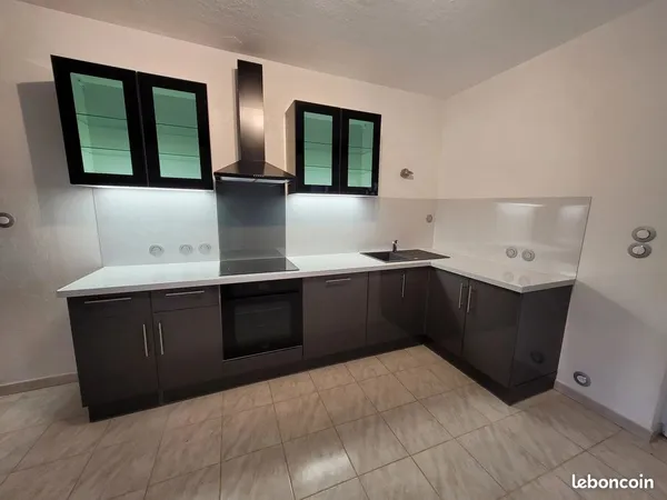 Duplex 4 pièces 77 m² 