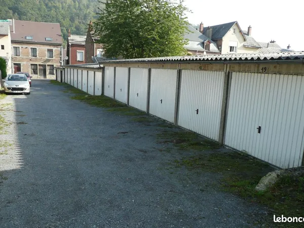 Loue garage box vieux Revin en dessous de la mairie 