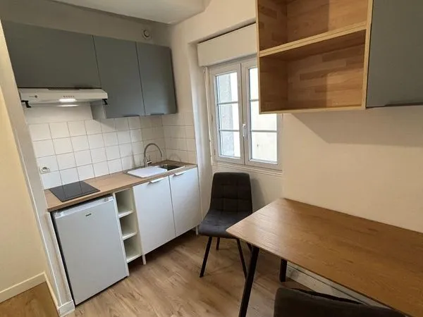 Hypercentre - Studio de 14m², meublé, Proche de l'UCO - Entièrement rénové 