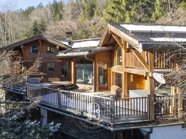 BARNES CHAMONIX - EXCLUSIVITE - LES HOUCHES- COUPEAU - CHALET 4 
