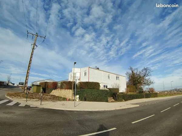 Maison 6 pièces 400 m² 