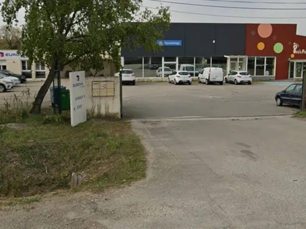 Bureau 1100 m² 