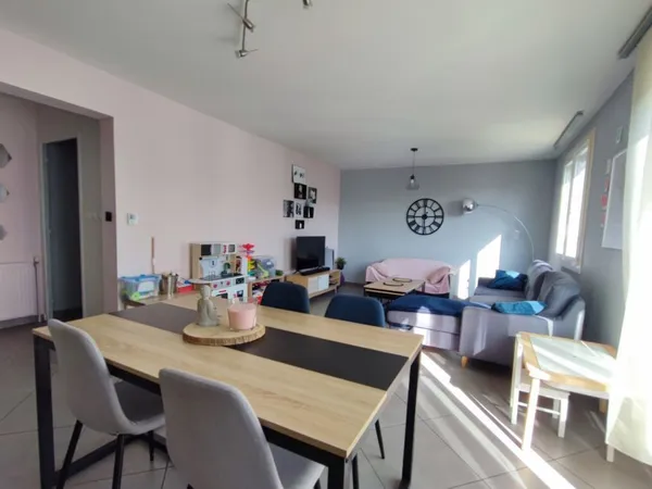 APPARTEMENT T5 LUMINEUX FEYZIN 