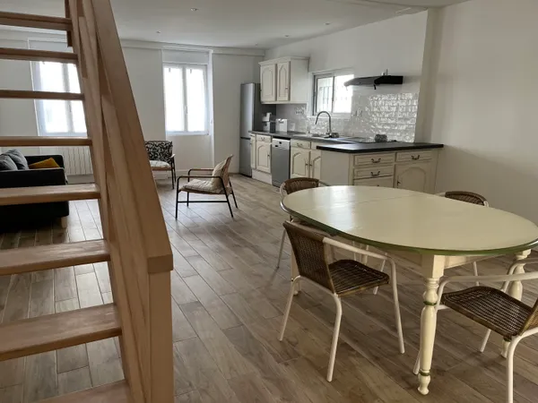 Loue maison meublée, 90m² Angers quartier place Ney 