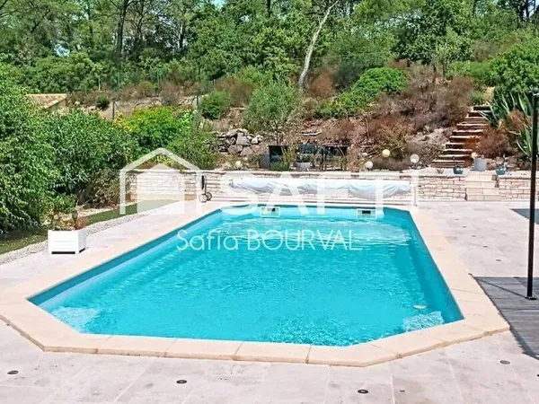 Villa 6 pièces 190 m² 