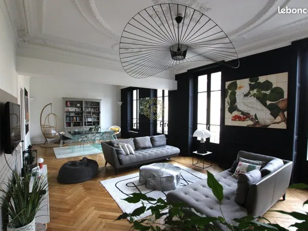 Appartement 6 pièces 177 m² 