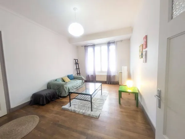 Appartement 1 pièce 43 m² 