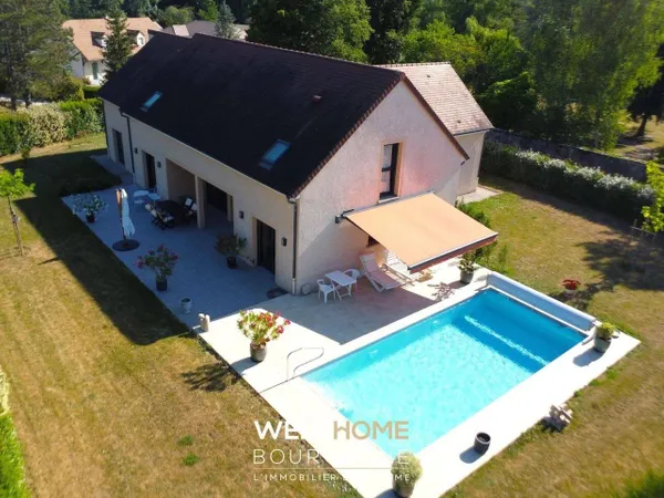 Maison 8 pièces 213 m² 