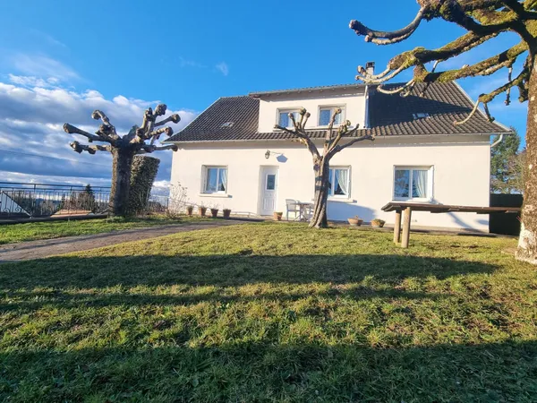 Maison 7 pièces 227 m² 
