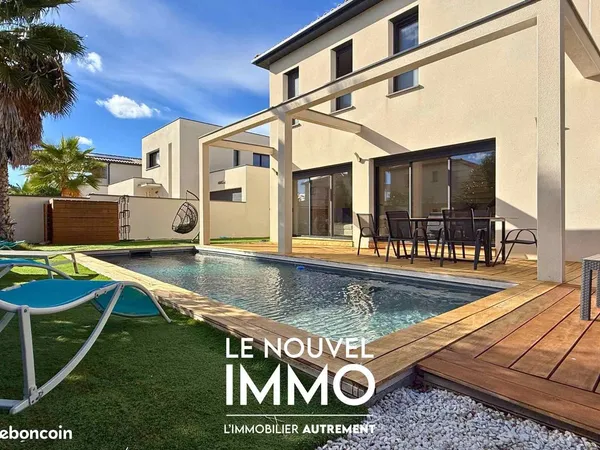 Villa contemporaine t5 - piscine - toit terrasse - garage 