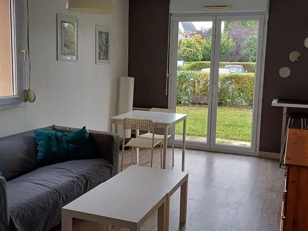 Studio 1 pièce 33 m² 