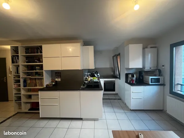 A louer - Charmant T2 Tout Confort - Chazelles sur Lyon 