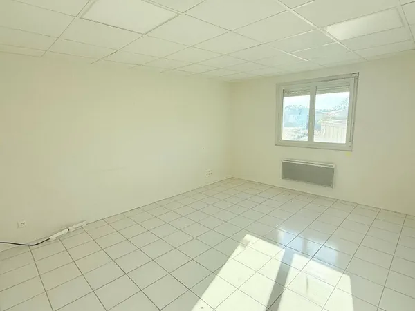 Bureaux 220 m² 