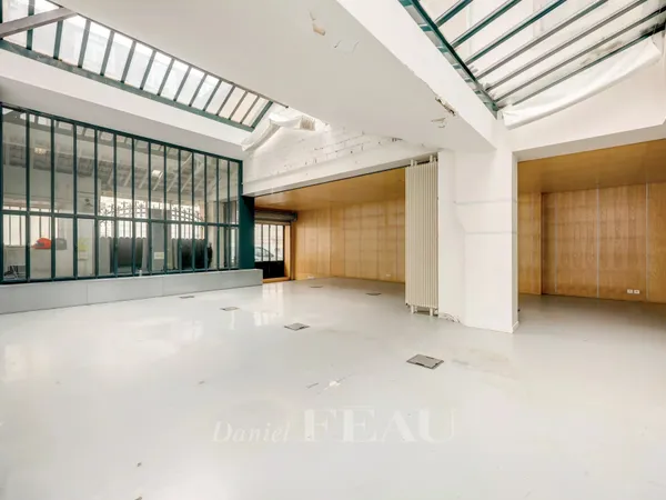 VERSAILLES Chantiers - Loft avec jardin et place de parking 