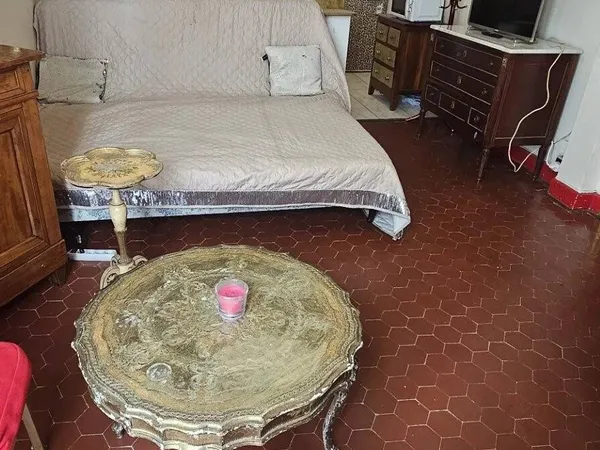 Studio 1 pièce 28 m² 