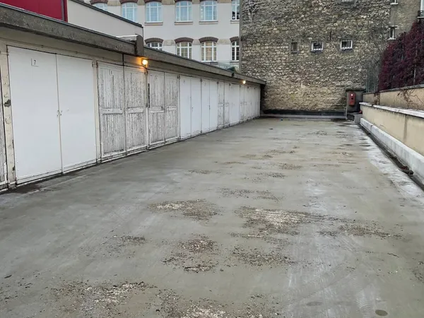 Parking 15 m² 