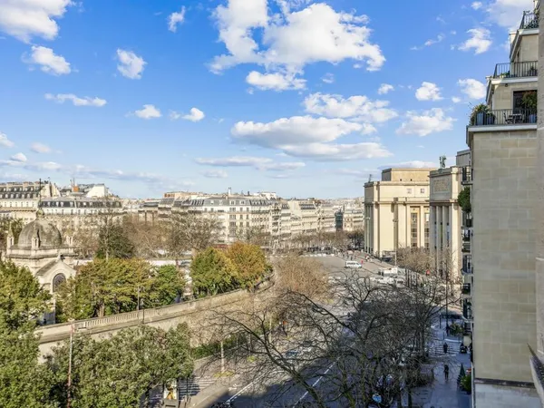Appartement 5 pièces 122 m² 