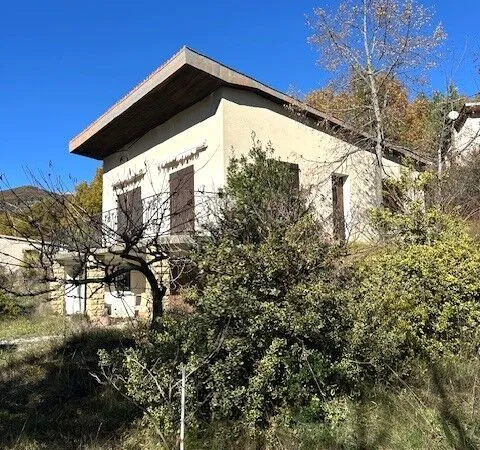 Villa Individuelle de 64 m2 habitables sur Terrain de 6 414 m² 