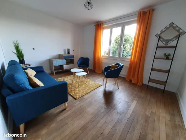 Appartement meublé T3 de 70 m² avec jardin, garage et buanderie 