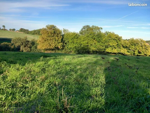 Terrain 850 m² 
