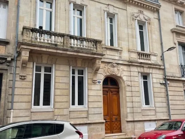 Maison 10 pièces 427 m² 