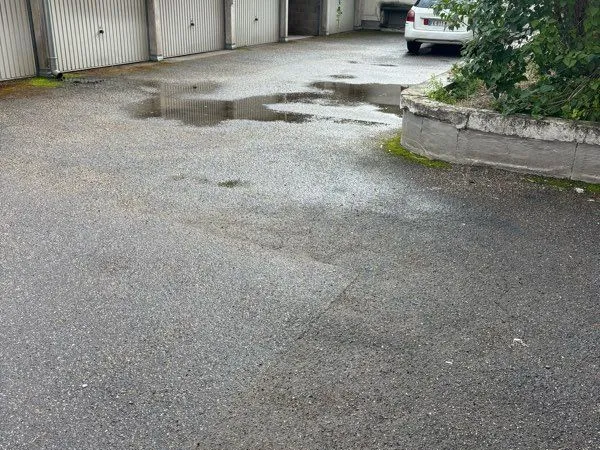 Garage box stockage avec caméra de surveillance 