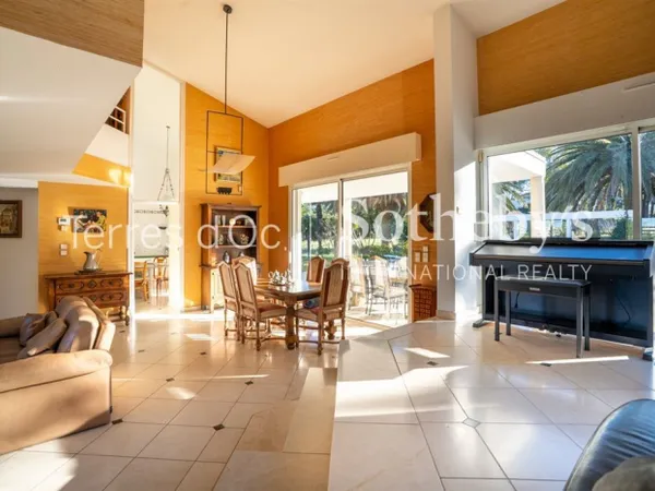 Belle propriété sur plus de 4700m² de parcelle au calme et proch 