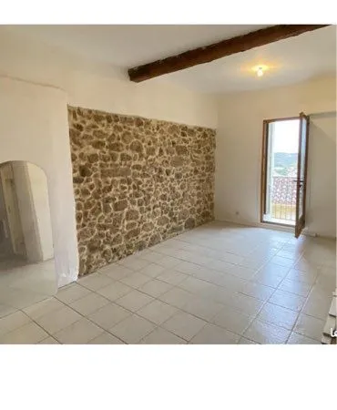 Maison typique 105m2 + grand garage 35m2 