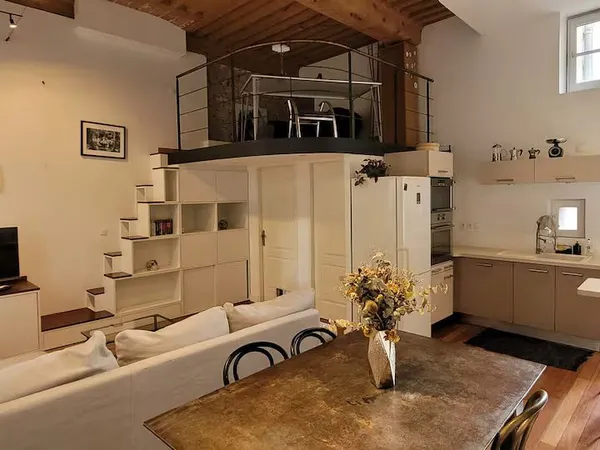 Charmant appartement “canut” 65 m² - Lyon, bas des pentes de la Croix Rousse 