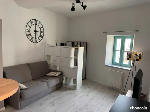 Studio meublé proche cité médiévale 