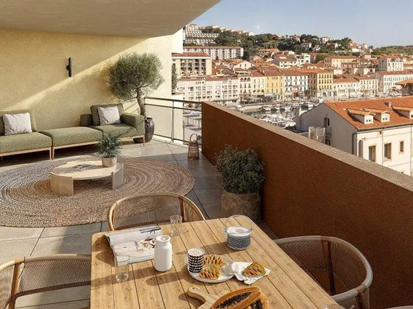 PORT VENDRES / APPARTEMENT 3 PIECES - TERRASSE + 1 PARKING 