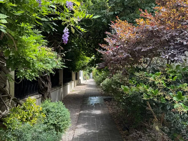 À louer - Charmant T1 meublé - Villa Dufresne, Paris 16e 