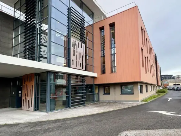 BUREAUX À LOUER - 563 M2 - NANTES EST 