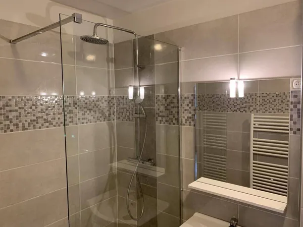 Studio 1 pièce 25 m² 