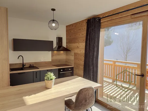 Appartement 2 Pièces Avec Grande Terrasse Et Garage Double 