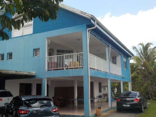 Maison 5 pièces 250 m² 