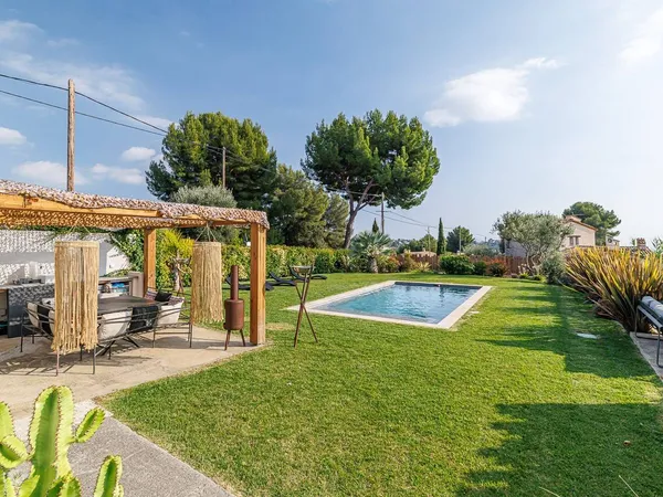 Maison 5 pièces 142 m² 