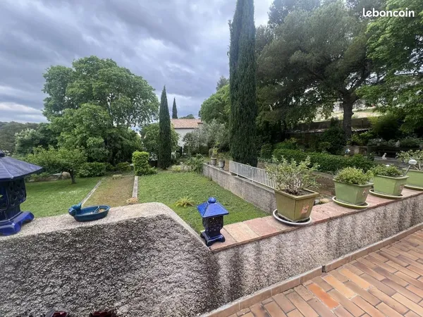 Maison 7 pièces 282 m² 