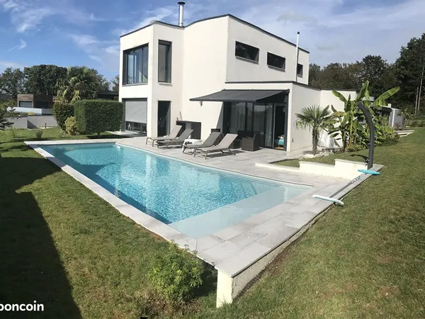 Maison 7 pièces 180 m² 