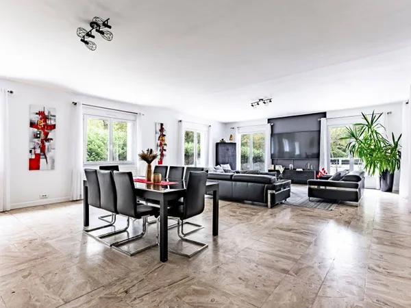 Maison 11 pièces 450 m² 