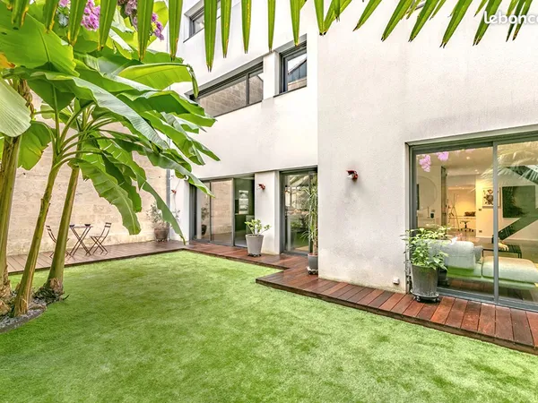 Maison 6 pièces 215 m² 