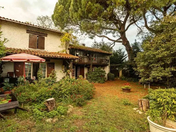 Maison 6 pièces 180 m² 