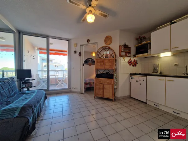 2 pièces cabine avec grand garage 