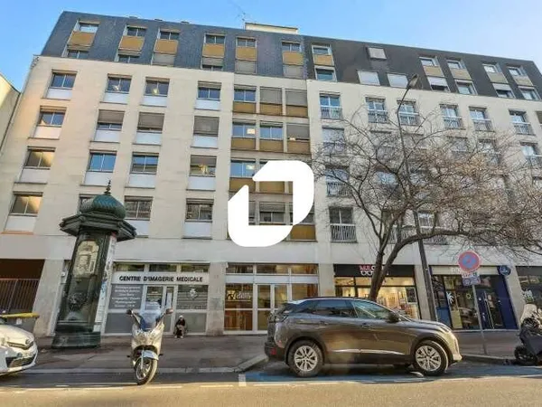 Bureaux 659 m² 