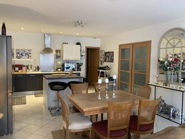 Appartement 5 pièces 100 m² 