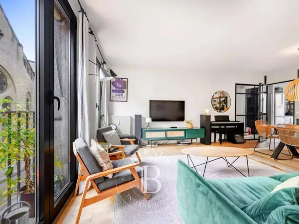 Vends T5 - 90.3m² - Paris 18ème 