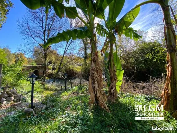 Maison 5 pièces 328 m² 