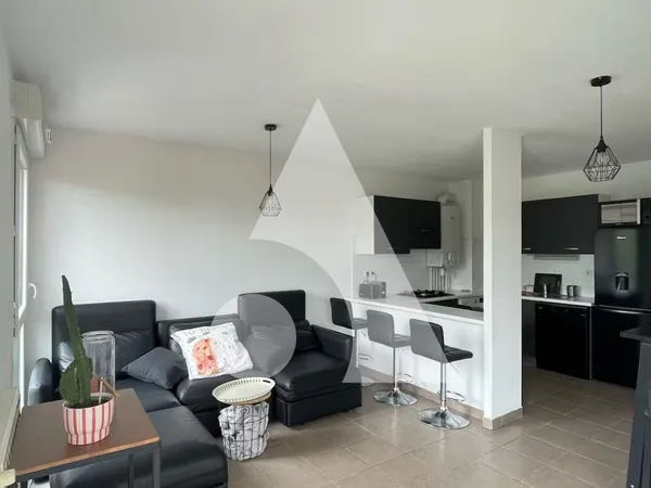 NÎMES (30900) - APPARTEMENT 3 PIECES 59.10 M² AVEC TERRASSE ET PARKING - 915 € C.C 