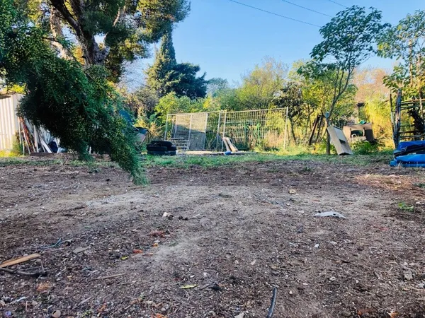 Terrain 310 m² 