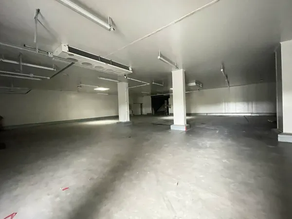 Local industriel 951 m² 